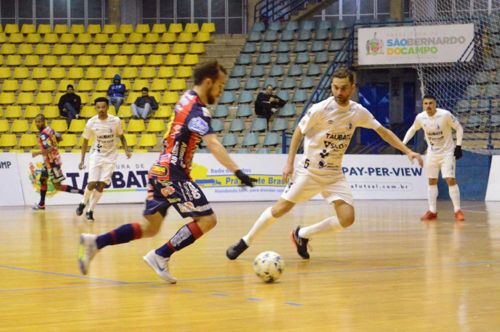 Cascavel Futsal perde para o Taubaté