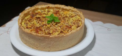 A quiche está entre as deliciosas receitas que servem para qualquer ocasião. Seja para o almoço, lanche da tarde ou até jantar.