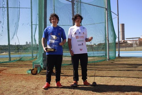 Os irmãos ‘marteleiros’ separados pelo esporte