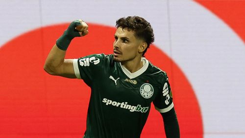 Raphael Veiga, da SE Palmeiras, comemora seu gol contra a equipe do São Paulo FC, durante partida válida pela semifinal, do Campeonato Paulista, Série A1, na arena Allianz Parque. (Foto: Cesar Greco/Palmeiras