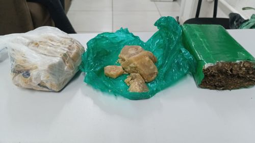 Maconha foi apreendida pelos policiais